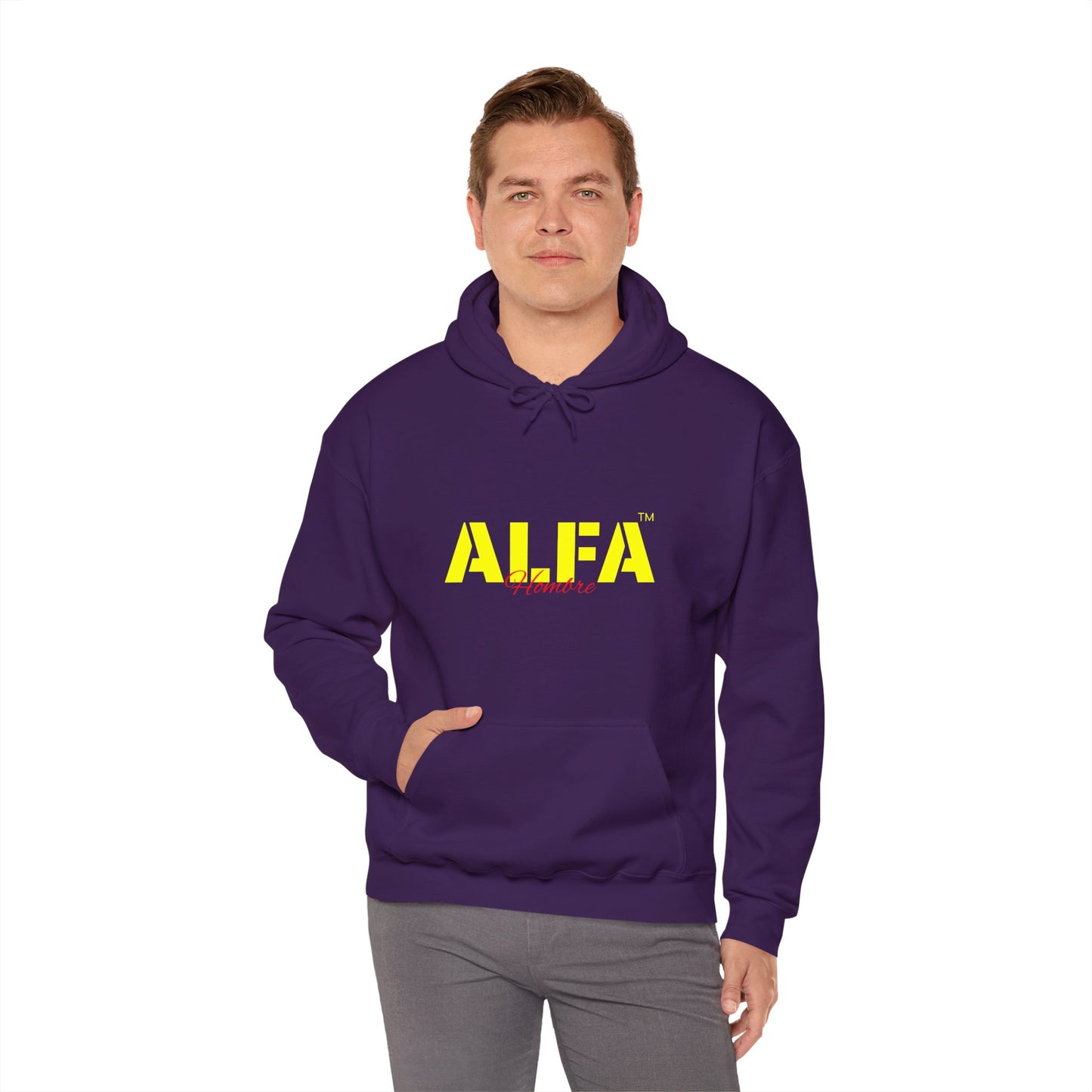SUDADERA CON GORRO"NUNCA ME RINDO". (EUROPA).