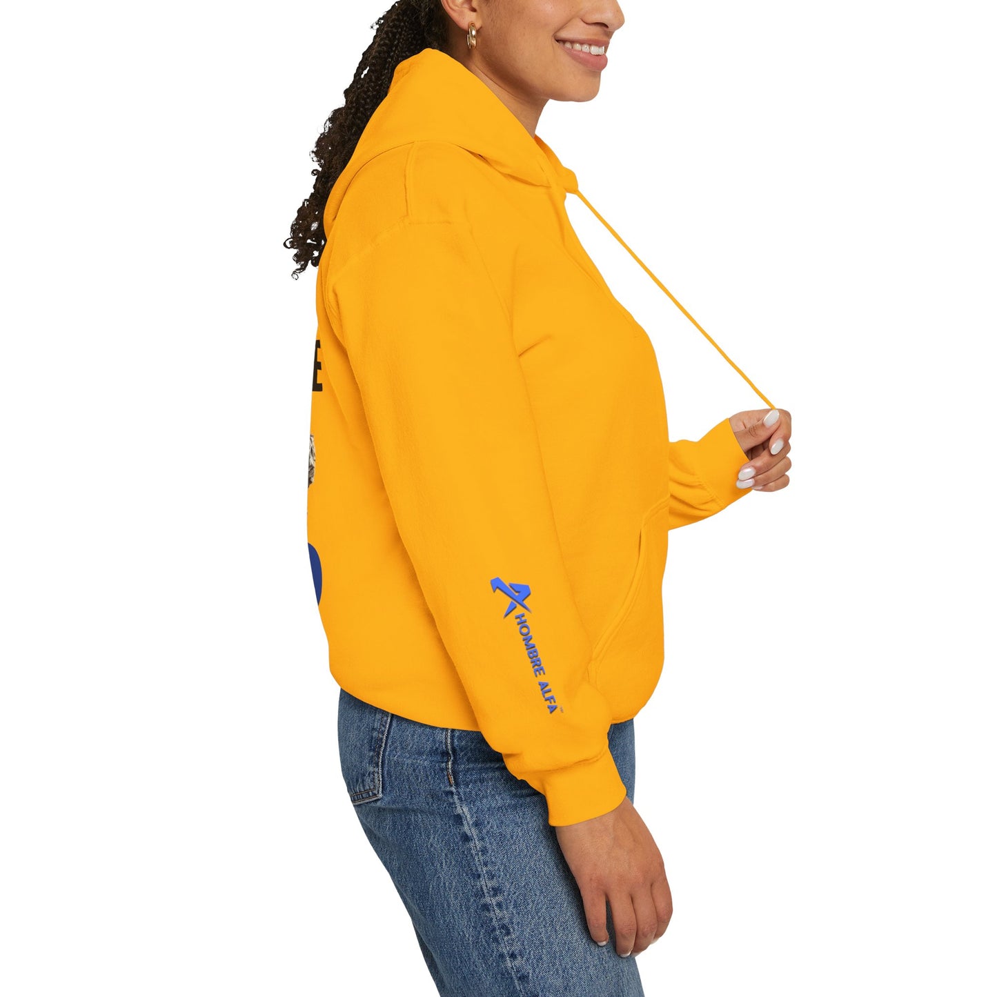 SUDADERA CON GORRO HOMBRE ALFA, "NUNCA ME RINDO".(USA).