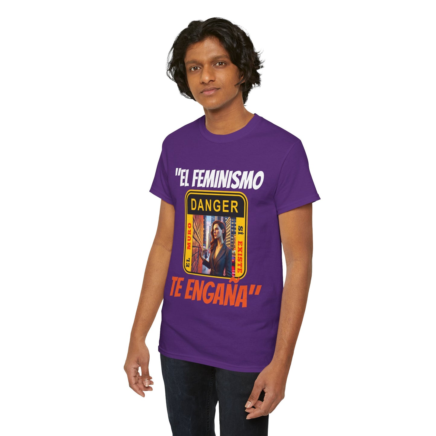 CAMISETA HOMBRE ALFA "EL FEMINISMO TE ENGAÑA".(EUROPA)