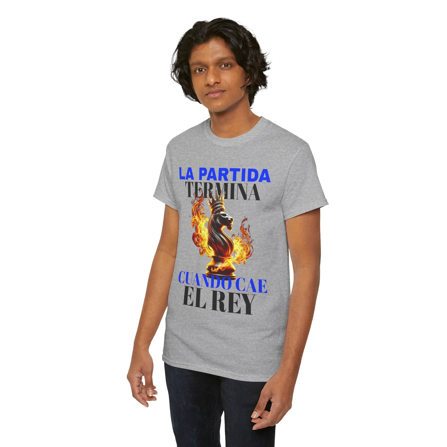 CAMISETA HOMBRE ALFA "LA PARTIDA TERMINA CUANDO CAE EL REY".(EUROPA)