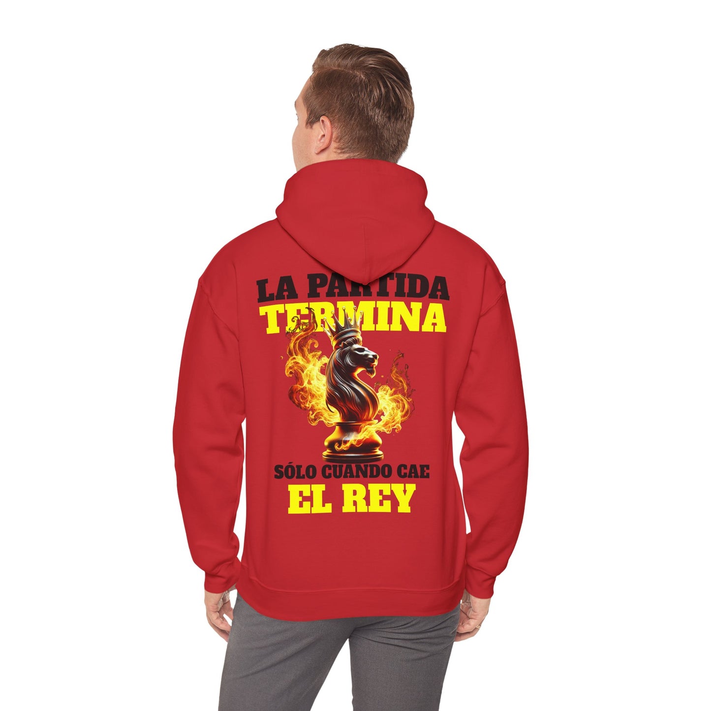 SUDADERA CON GORRO "LA PARTIDA TERMINA CUANDO CAE EL REY". (EUROPA).