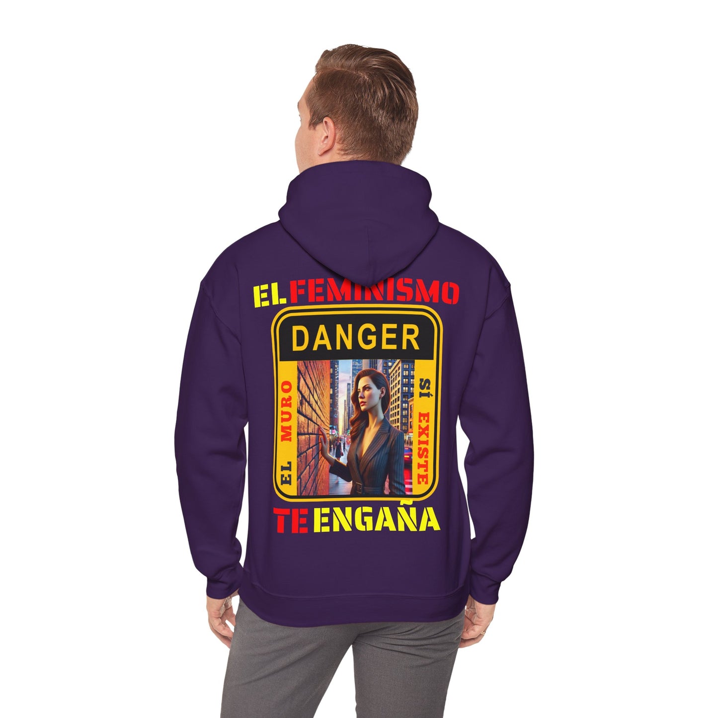 SUDADERA CON GORRO "EL FEMINISMO TE ENGAÑA". (EUROPA).
