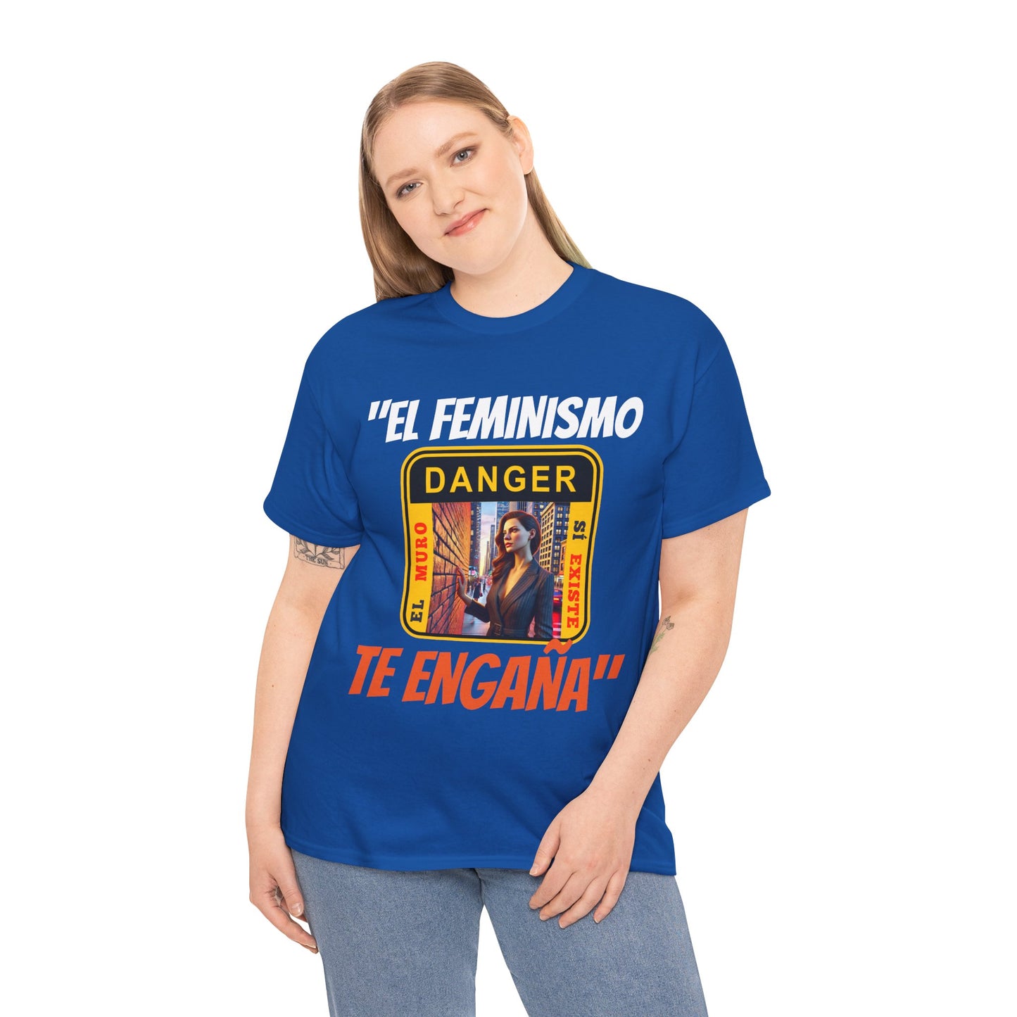 CAMISETA HOMBRE ALFA "EL FEMINISMO TE ENGAÑA".(EUROPA)
