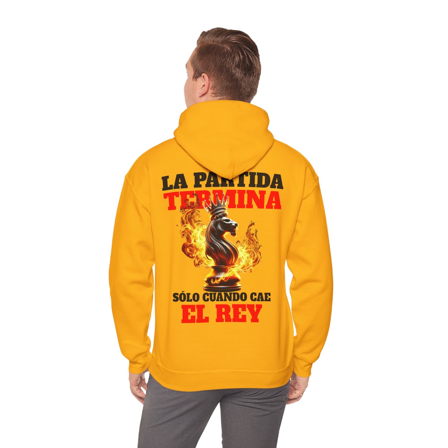 SUDADERA CON GORRO "LA PARTIDA TERMINA CUANDO CAE EL REY". (EUROPA).