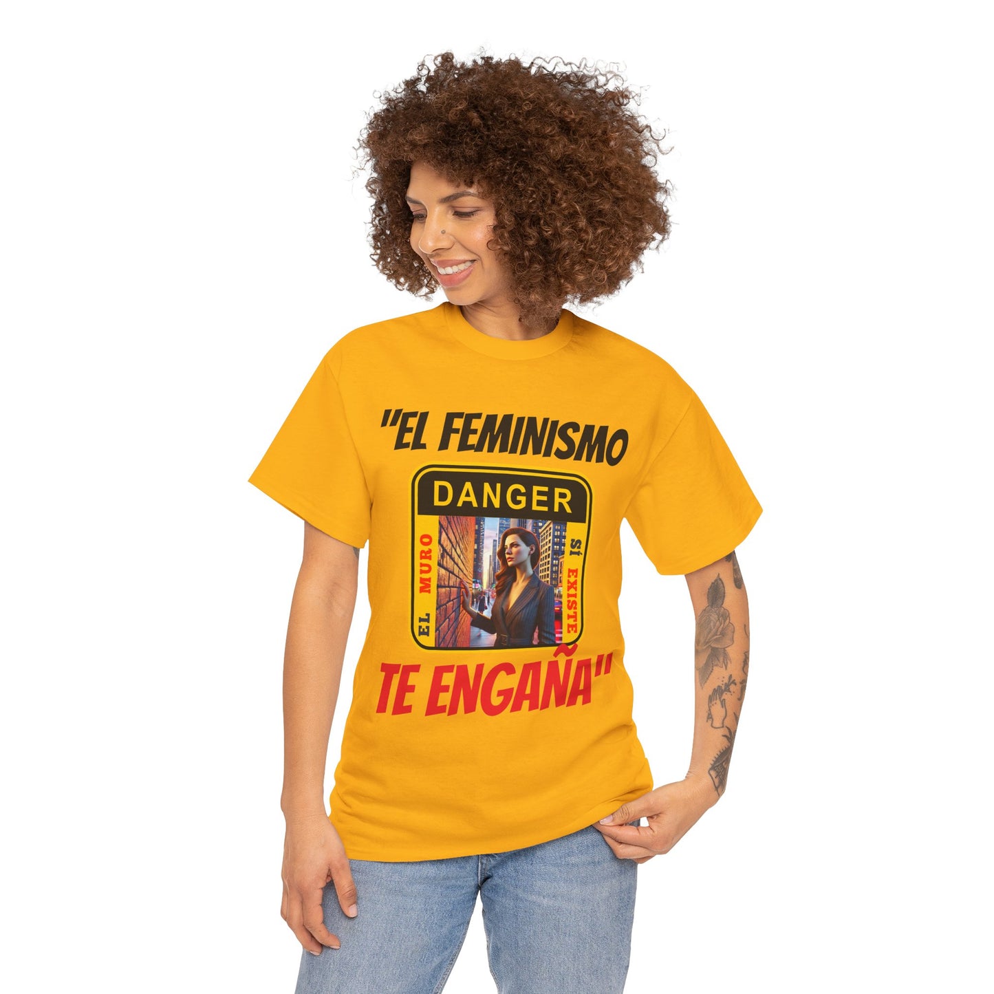 CAMISETA HOMBRE ALFA "EL FEMINISMO TE ENGAÑA".(EUROPA)