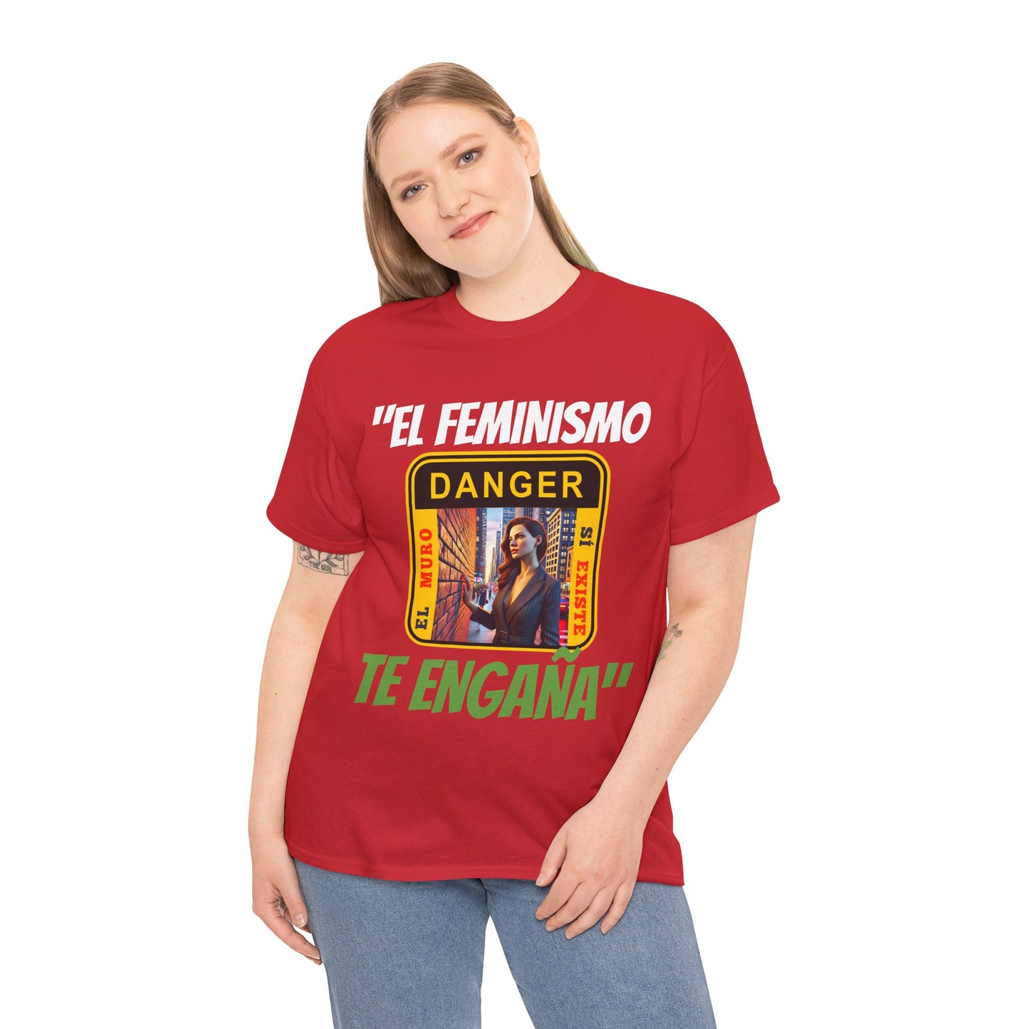 CAMISETA HOMBRE ALFA "EL FEMINISMO TE ENGAÑA".(EUROPA)