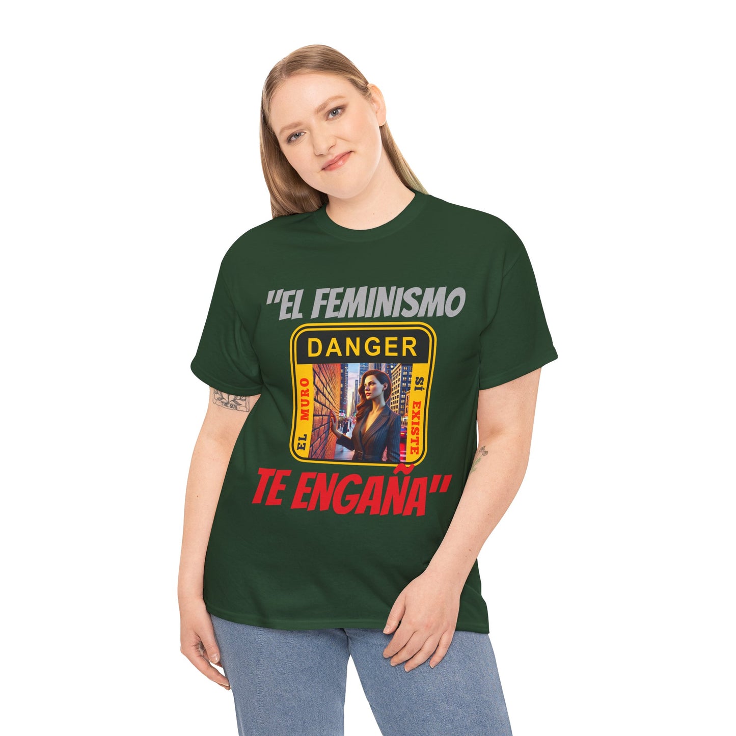 CAMISETA HOMBRE ALFA "EL FEMINISMO TE ENGAÑA".(EUROPA)