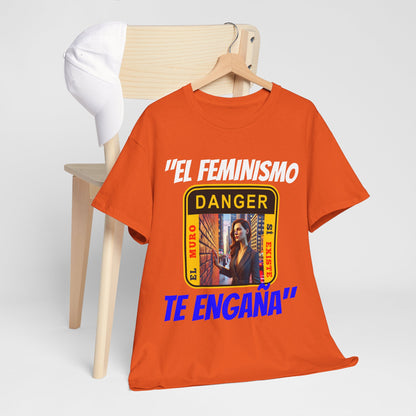 CAMISETA HOMBRE ALFA "EL FEMINISMO TE ENGAÑA".(EUROPA)