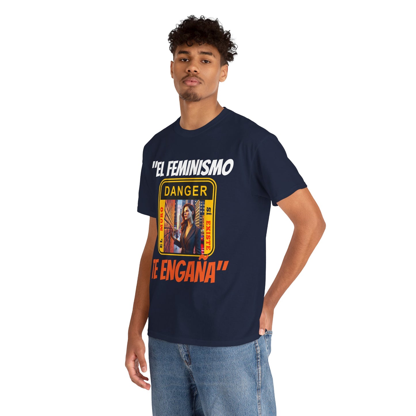 CAMISETA HOMBRE ALFA "EL FEMINISMO TE ENGAÑA".(EUROPA)