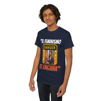 CAMISETA HOMBRE ALFA "EL FEMINISMO TE ENGAÑA".(EUROPA)
