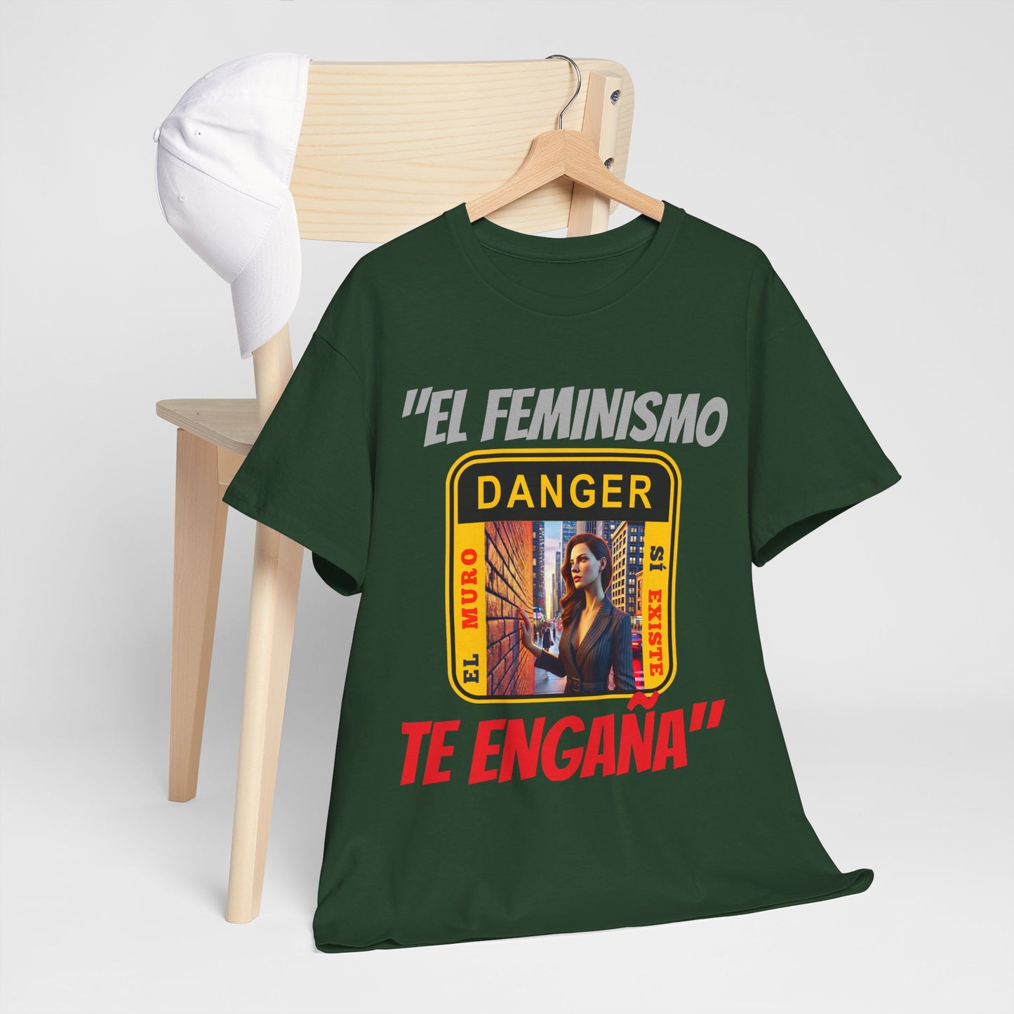 CAMISETA HOMBRE ALFA "EL FEMINISMO TE ENGAÑA".(EUROPA)