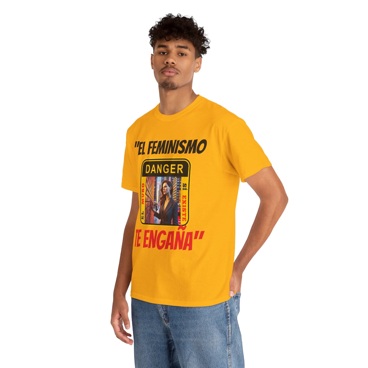 CAMISETA HOMBRE ALFA "EL FEMINISMO TE ENGAÑA".(EUROPA)
