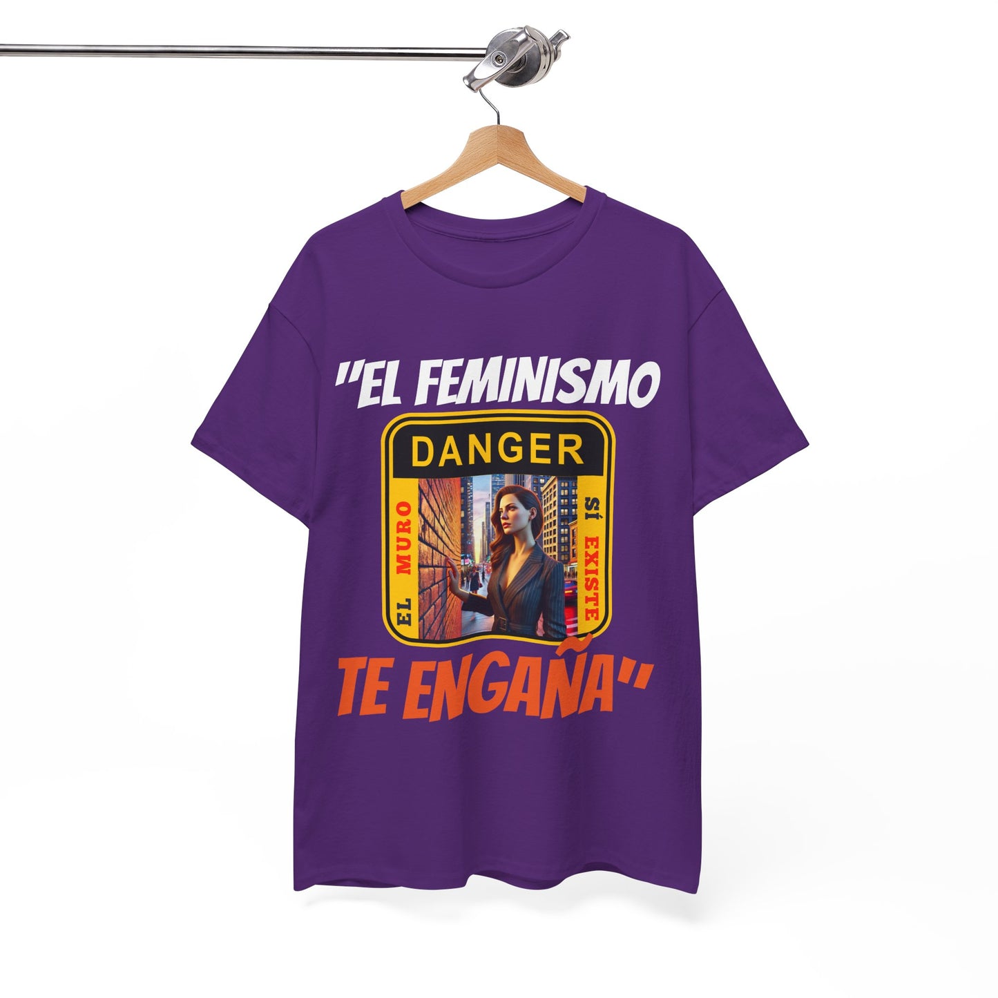 CAMISETA HOMBRE ALFA "EL FEMINISMO TE ENGAÑA".(EUROPA)